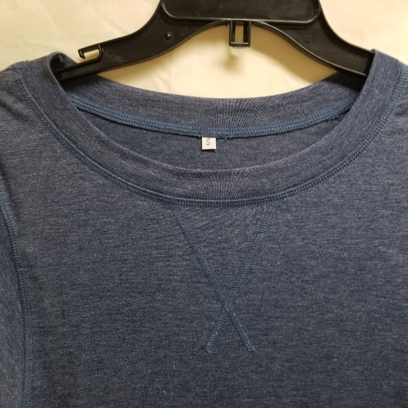 Longsleeves Small. - Picture 2 of 2